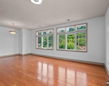 7400 River - Photo Thumbnail 16