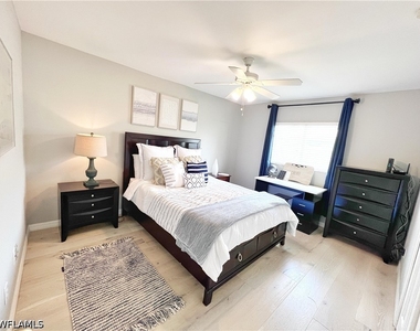 137 Se 17th Terrace - Photo Thumbnail 5
