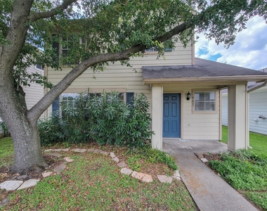 9607 Farrell Drive - Photo Thumbnail 2