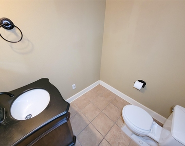 9607 Farrell Drive - Photo Thumbnail 8