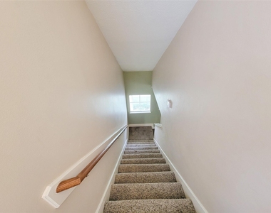 9607 Farrell Drive - Photo Thumbnail 21