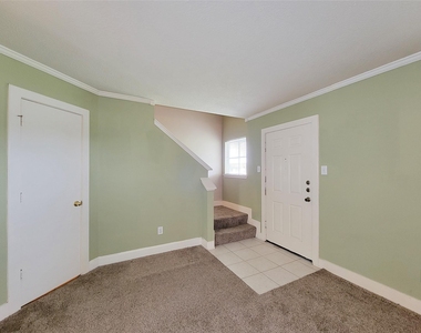 9607 Farrell Drive - Photo Thumbnail 3