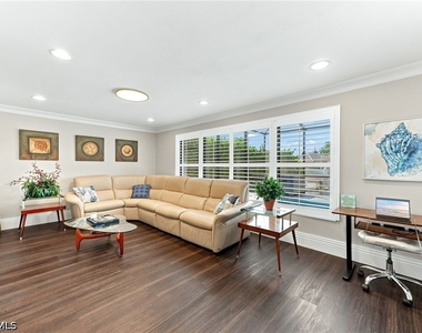 580 Tripoli Court - Photo Thumbnail 15