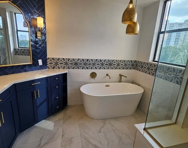 7040 Pelican Bay Boulevard - Photo Thumbnail 13