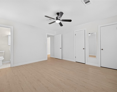 6131 Birdwood Road - Photo Thumbnail 18