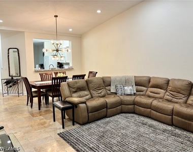 1340 Charleston Square Drive - Photo Thumbnail 15