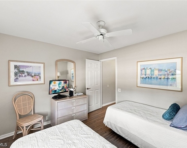 13641 Worthington Way - Photo Thumbnail 17