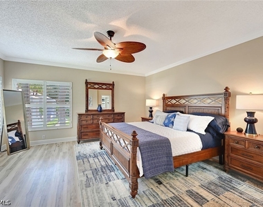 776 Willowbrook Drive - Photo Thumbnail 12