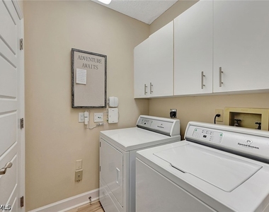 776 Willowbrook Drive - Photo Thumbnail 8