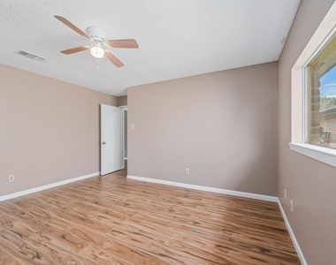 19511 Westhaven Drive - Photo Thumbnail 18