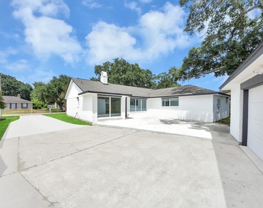 16114 Forest Bend Avenue - Photo Thumbnail 30
