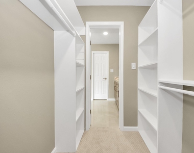 16114 Forest Bend Avenue - Photo Thumbnail 19