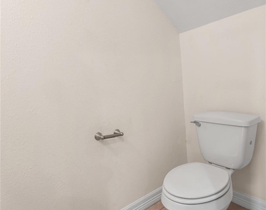 2407 Ferguson Way Road - Photo Thumbnail 8