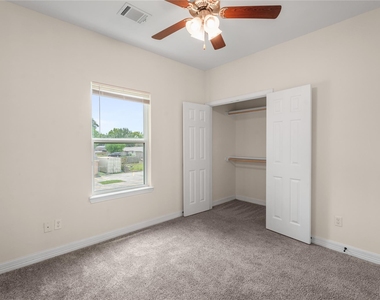 2407 Ferguson Way Road - Photo Thumbnail 22