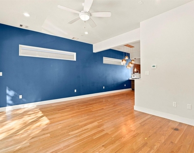 2817 St Emanuel Street - Photo Thumbnail 10