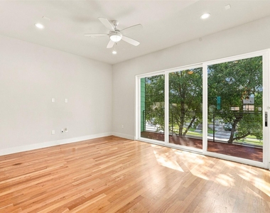 2817 St Emanuel Street - Photo Thumbnail 9