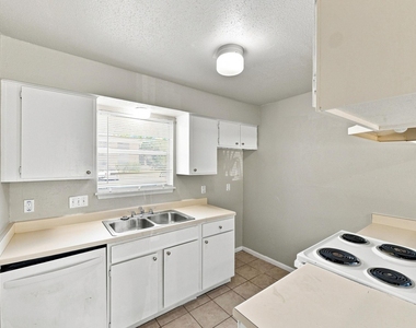 4023 Briarglen Drive - Photo Thumbnail 5