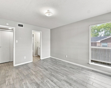 4023 Briarglen Drive - Photo Thumbnail 8