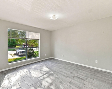 4023 Briarglen Drive - Photo Thumbnail 10