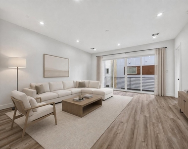 2421 Harrington Street - Photo Thumbnail 19