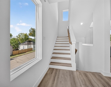 2421 Harrington Street - Photo Thumbnail 26