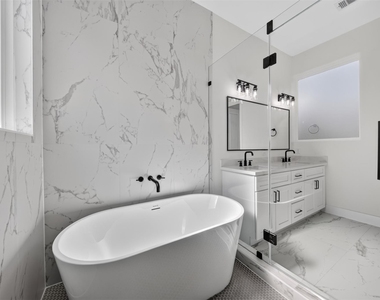 2421 Harrington Street - Photo Thumbnail 39
