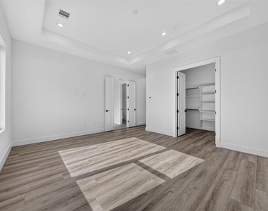 2421 Harrington Street - Photo Thumbnail 35