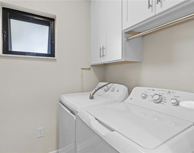 788 Park Shore Drive - Photo Thumbnail 10