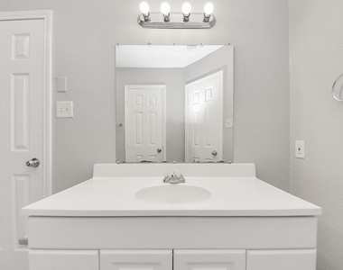10603 Thorncliff Drive - Photo Thumbnail 17