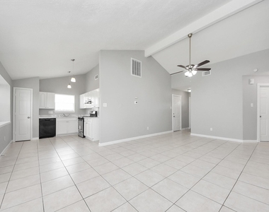 10603 Thorncliff Drive - Photo Thumbnail 6