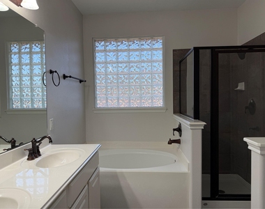 15226 Olmstead Park Drive - Photo Thumbnail 17