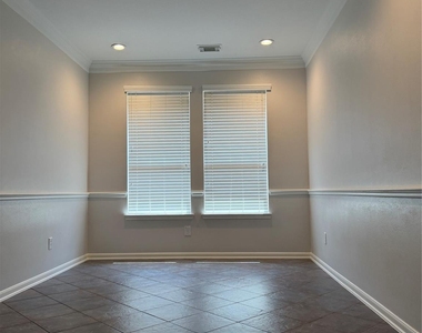 15226 Olmstead Park Drive - Photo Thumbnail 4