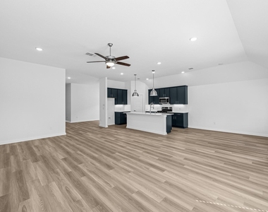 5706 Sunland Trail - Photo Thumbnail 2