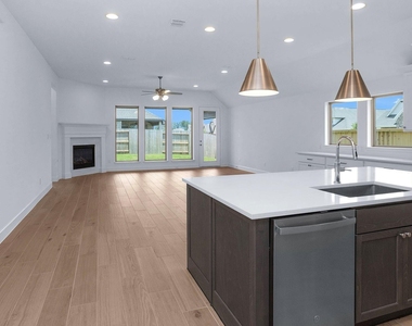 1602 Perdido Way - Photo Thumbnail 9