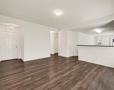 2806 Morgensen Drive - Photo Thumbnail 8