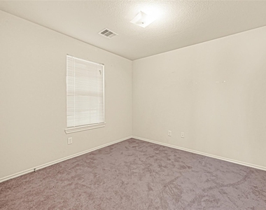2806 Morgensen Drive - Photo Thumbnail 13
