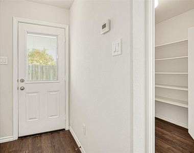 2806 Morgensen Drive - Photo Thumbnail 35