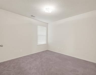 2806 Morgensen Drive - Photo Thumbnail 18