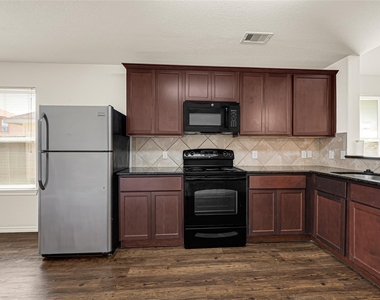 2806 Morgensen Drive - Photo Thumbnail 27