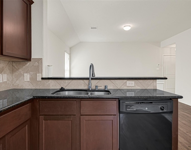 2806 Morgensen Drive - Photo Thumbnail 28