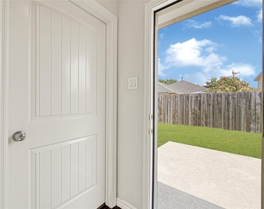 2806 Morgensen Drive - Photo Thumbnail 44