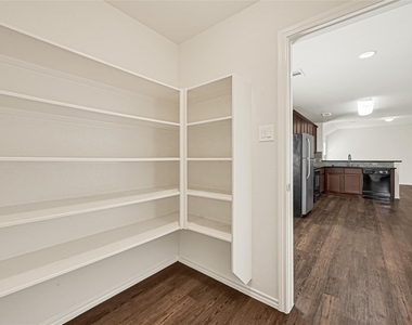 2806 Morgensen Drive - Photo Thumbnail 33
