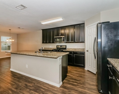 17719 Brahman Meadows Court - Photo Thumbnail 6