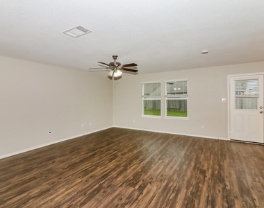 17719 Brahman Meadows Court - Photo Thumbnail 2