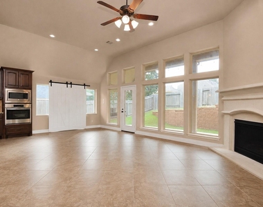 173 Pinnacle Ridge Dr - Photo Thumbnail 3