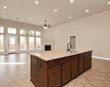 173 Pinnacle Ridge Dr - Photo Thumbnail 2