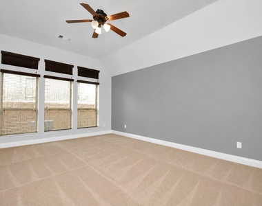 173 Pinnacle Ridge Dr - Photo Thumbnail 9