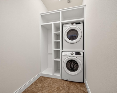 173 Pinnacle Ridge Dr - Photo Thumbnail 5