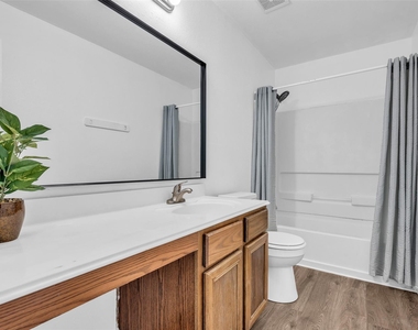 5239 Roth Forest Lane - Photo Thumbnail 7