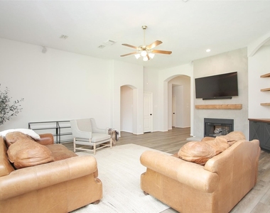 11418 Ruby Canyon Lane - Photo Thumbnail 19